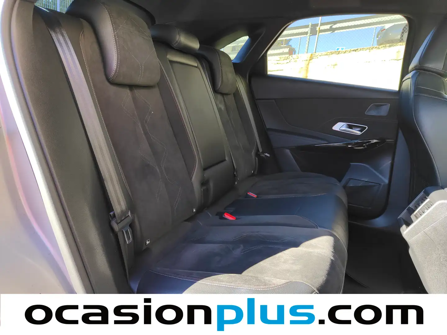 Foto DS DS 7 Crossback DS DS7 Crossback PureTech 180 Performance Line Auto (180 CV)