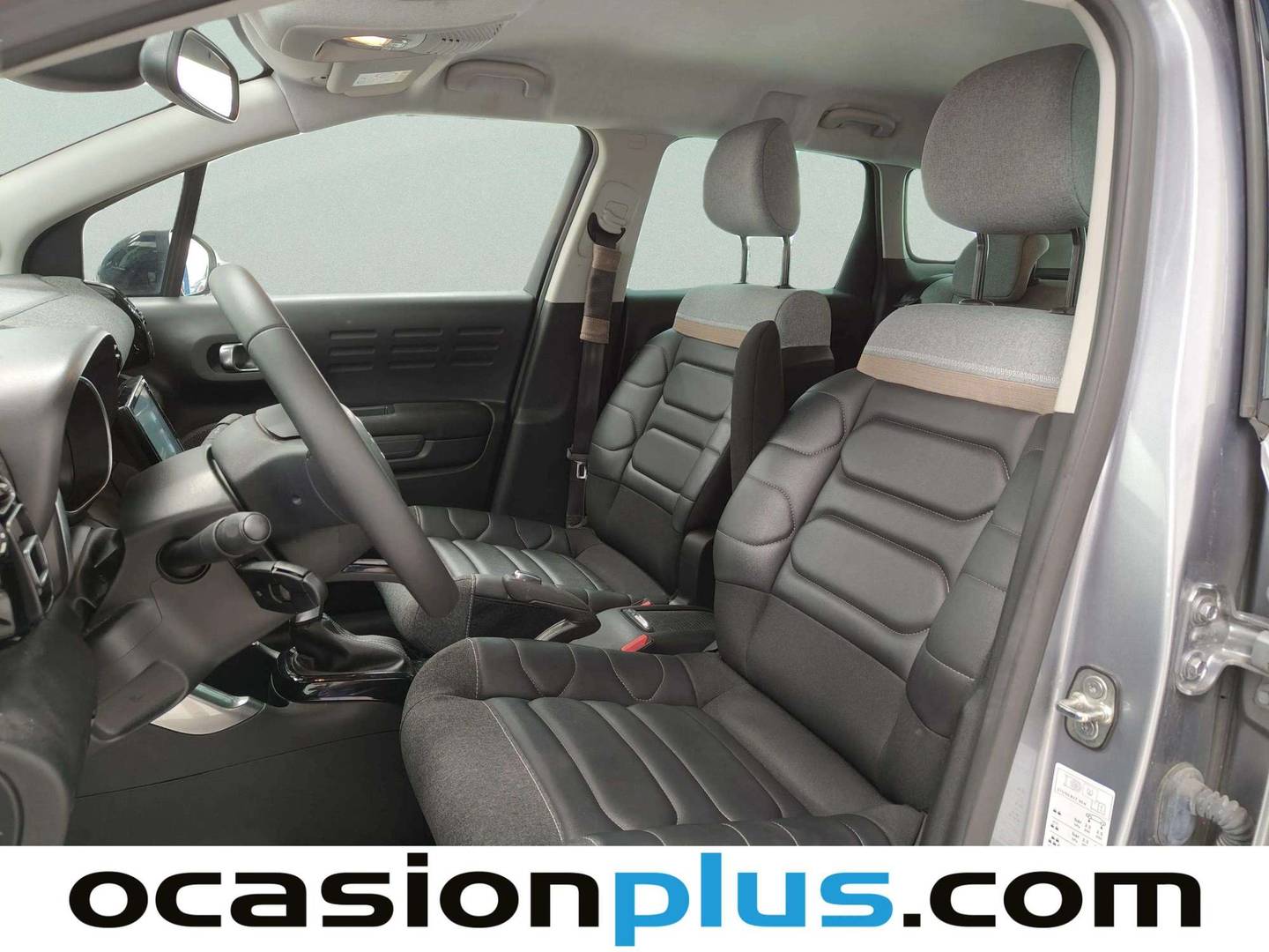 Foto asientos delanteros Citroën C3 Aircross Citroën C3 Aircross PureTech 130 S&S Shine EAT6  (131 CV)