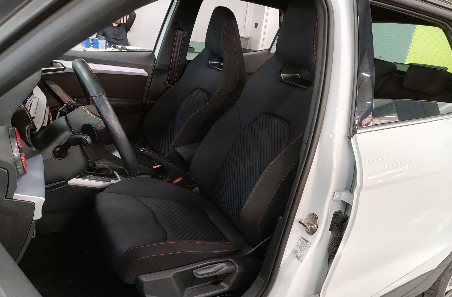 SEAT Arona 1.5 TSI FR Special Edition DSG - foto 14