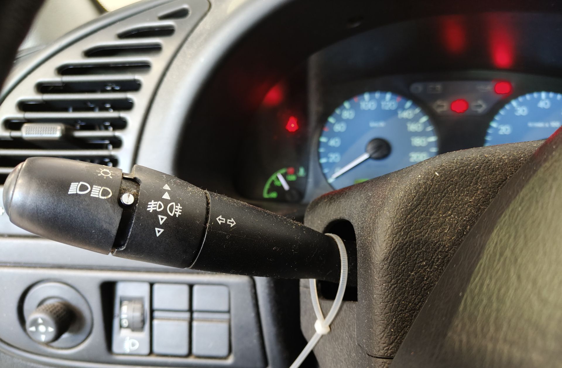 Citroën Xsara 1.6 16v SX - foto 18