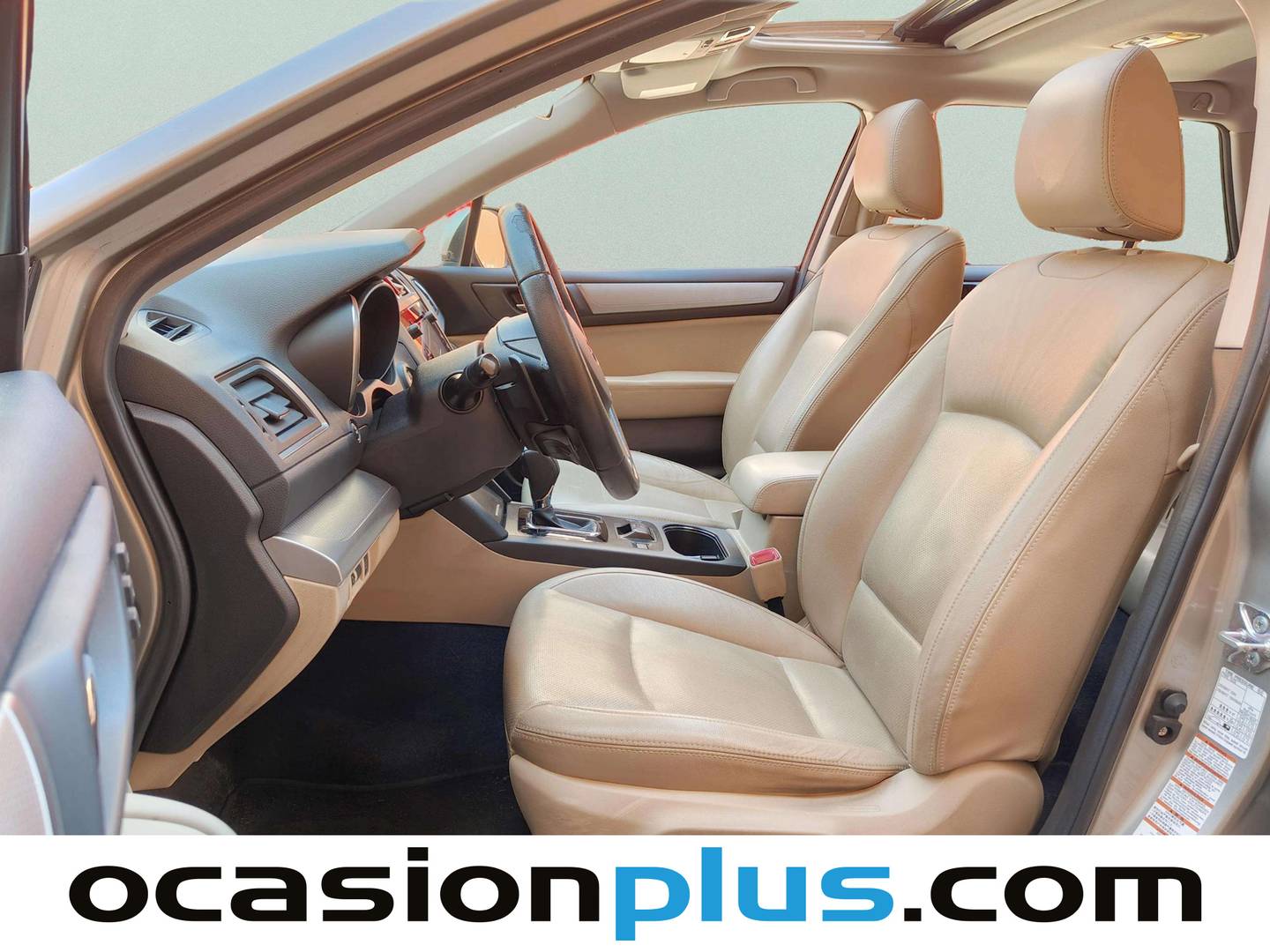 Foto asientos delanteros Subaru Outback Subaru Outback 2.5 Executive Plus AWD CVT Lineartronic (175 CV)
