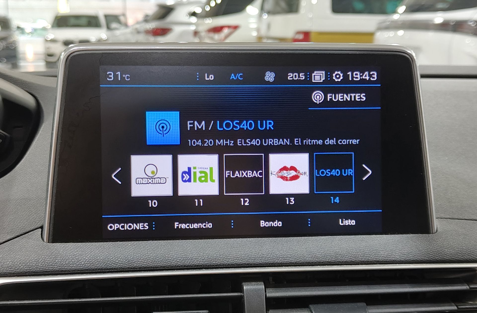 Peugeot 5008 PureTech 130 Allure 7 plazas - foto 33