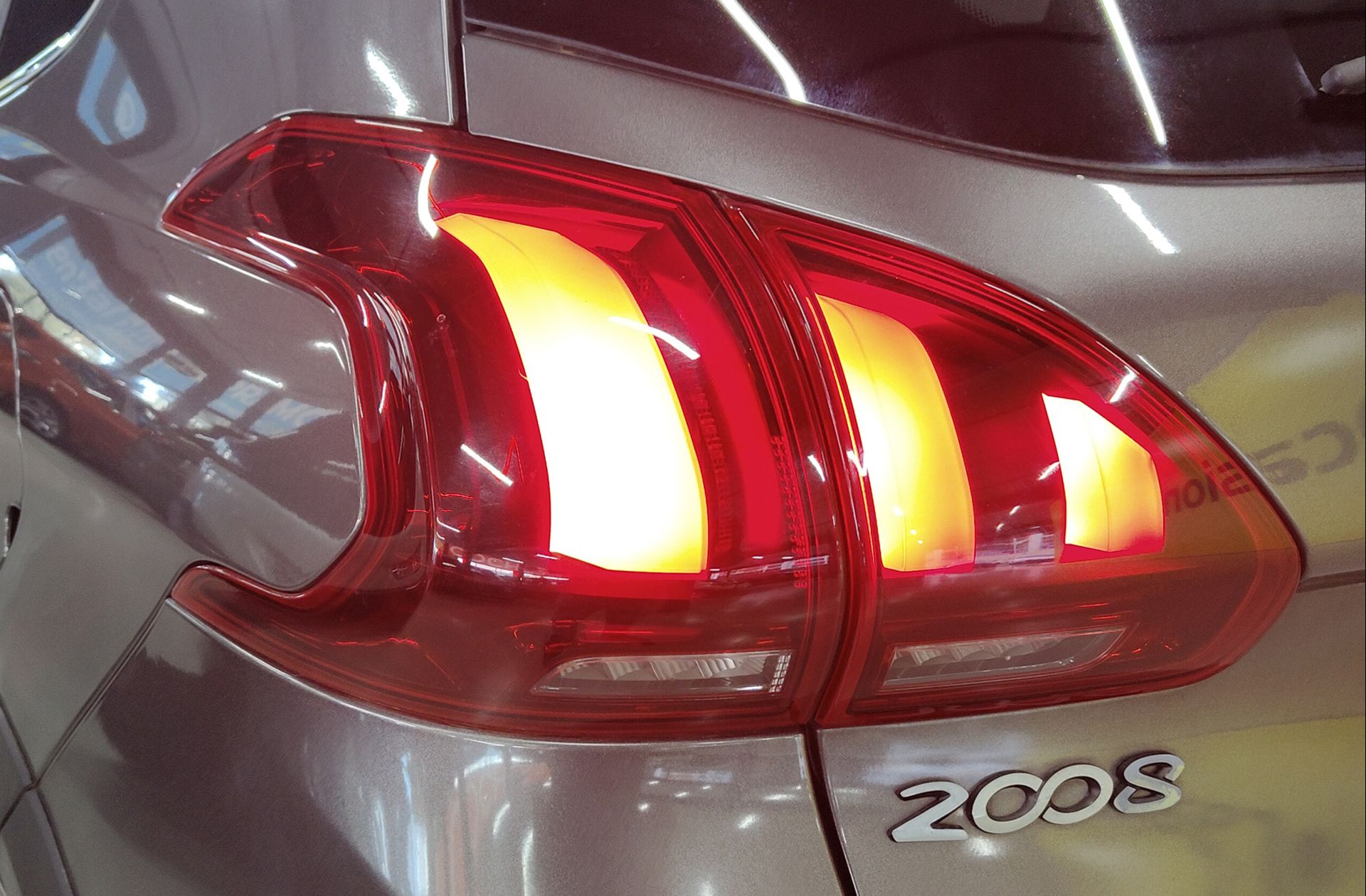 Peugeot 2008 BlueHDi 100 Allure - foto 16