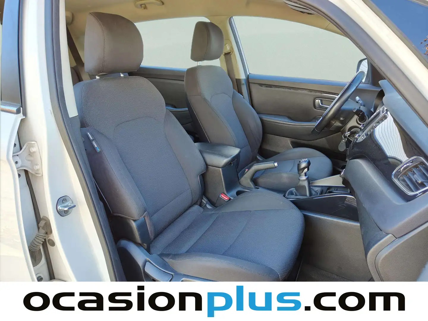 Foto KIA Carens Kia Carens 1.6 GDi UEFA Euro 2016 Eco-Dynamics (135 CV)