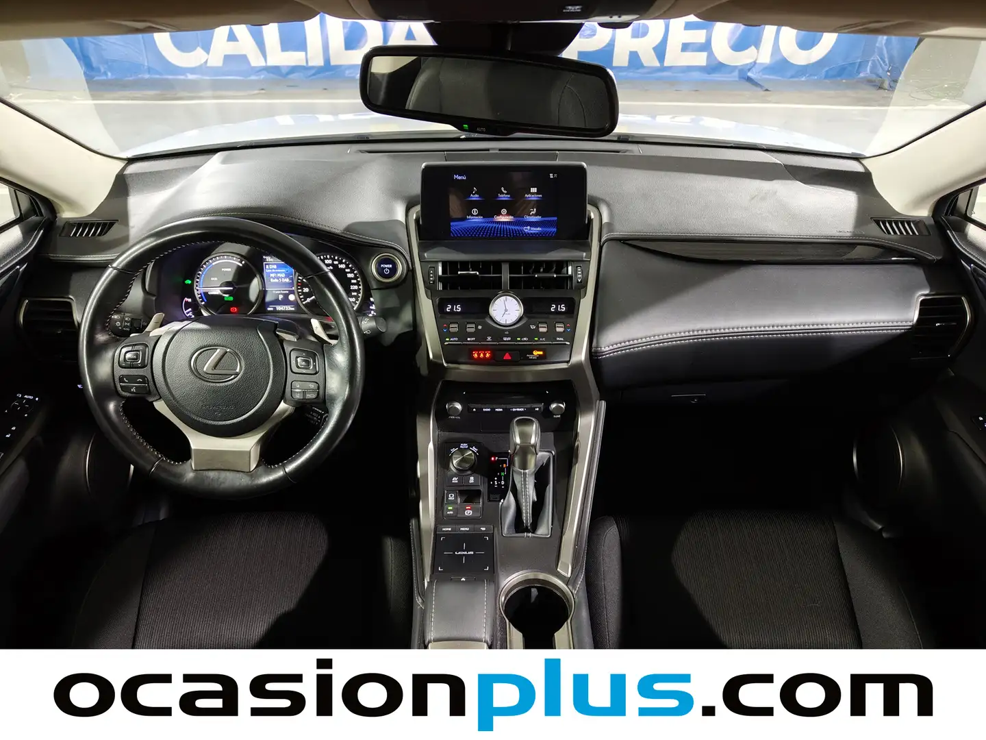 Foto Lexus NX Lexus NX 300h Business 2WD (197 CV)