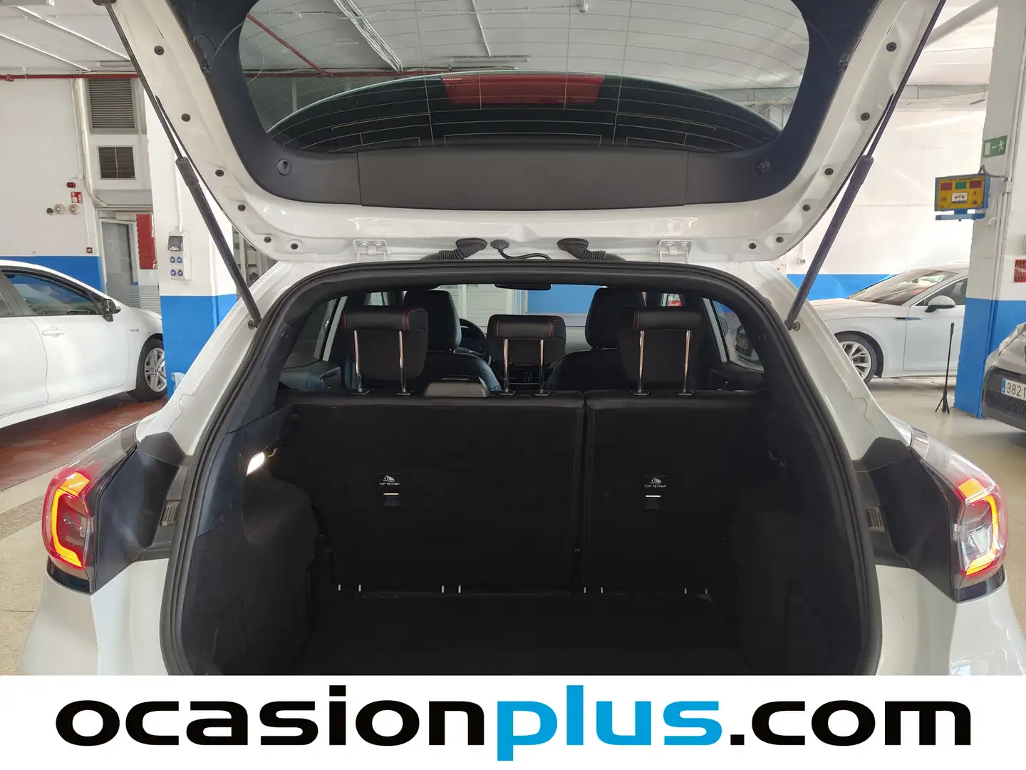 Foto Ford Puma Ford Puma 1.0 EcoBoost MHEV ST-Line X  (125 CV)