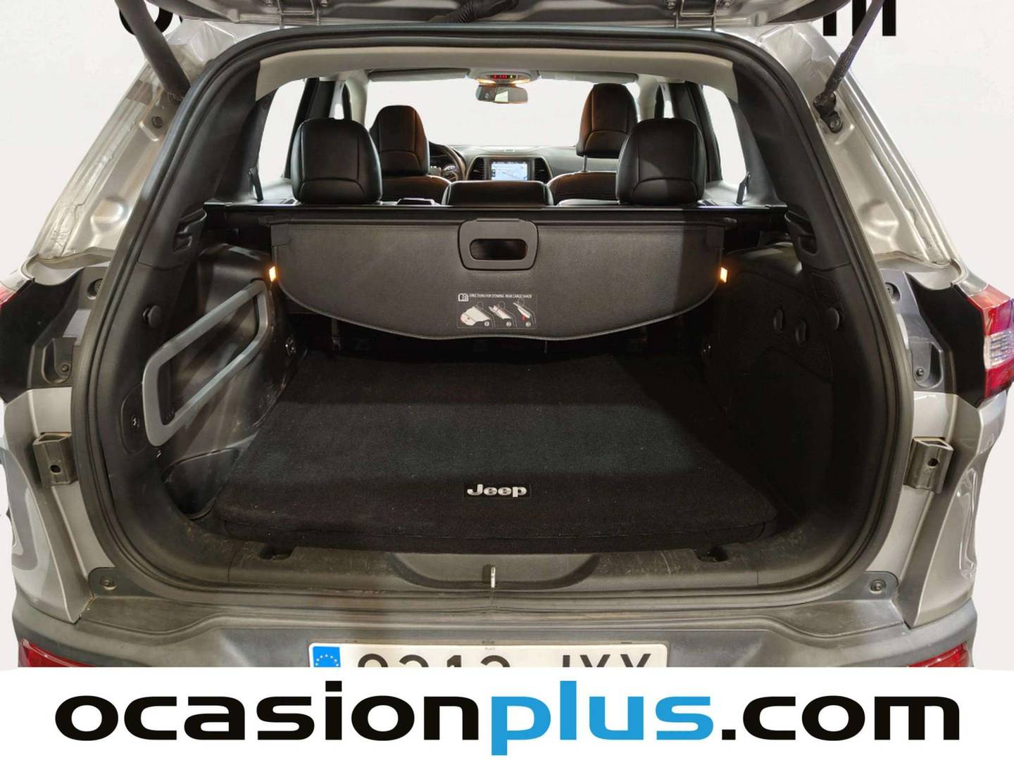 Fotos maletero Jeep Cherokee Jeep Cherokee 2.2 CRD Longitude Auto 4x4 AD I (185 CV)