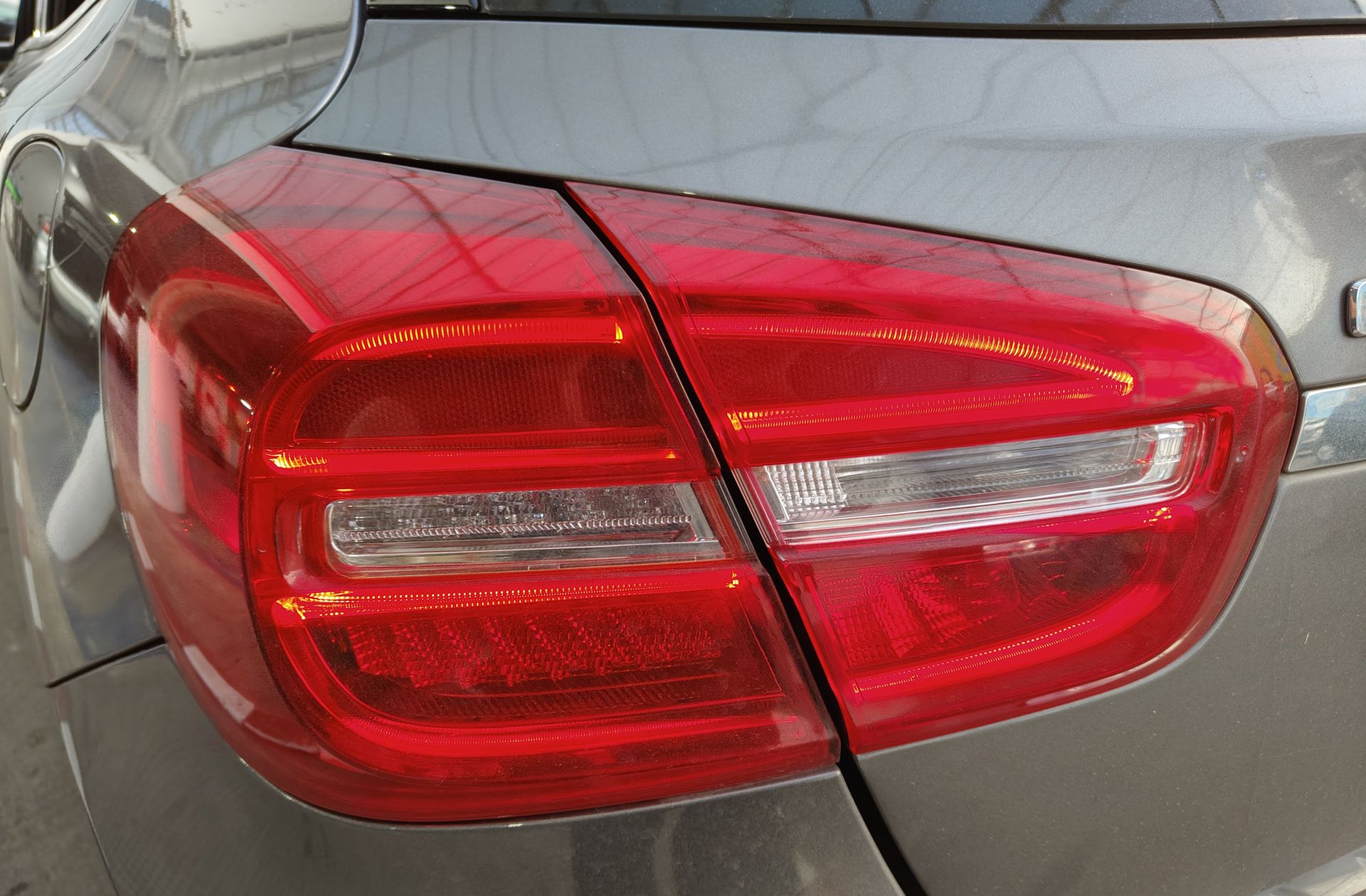 Mercedes-Benz GLA 200 d Urban - foto 17
