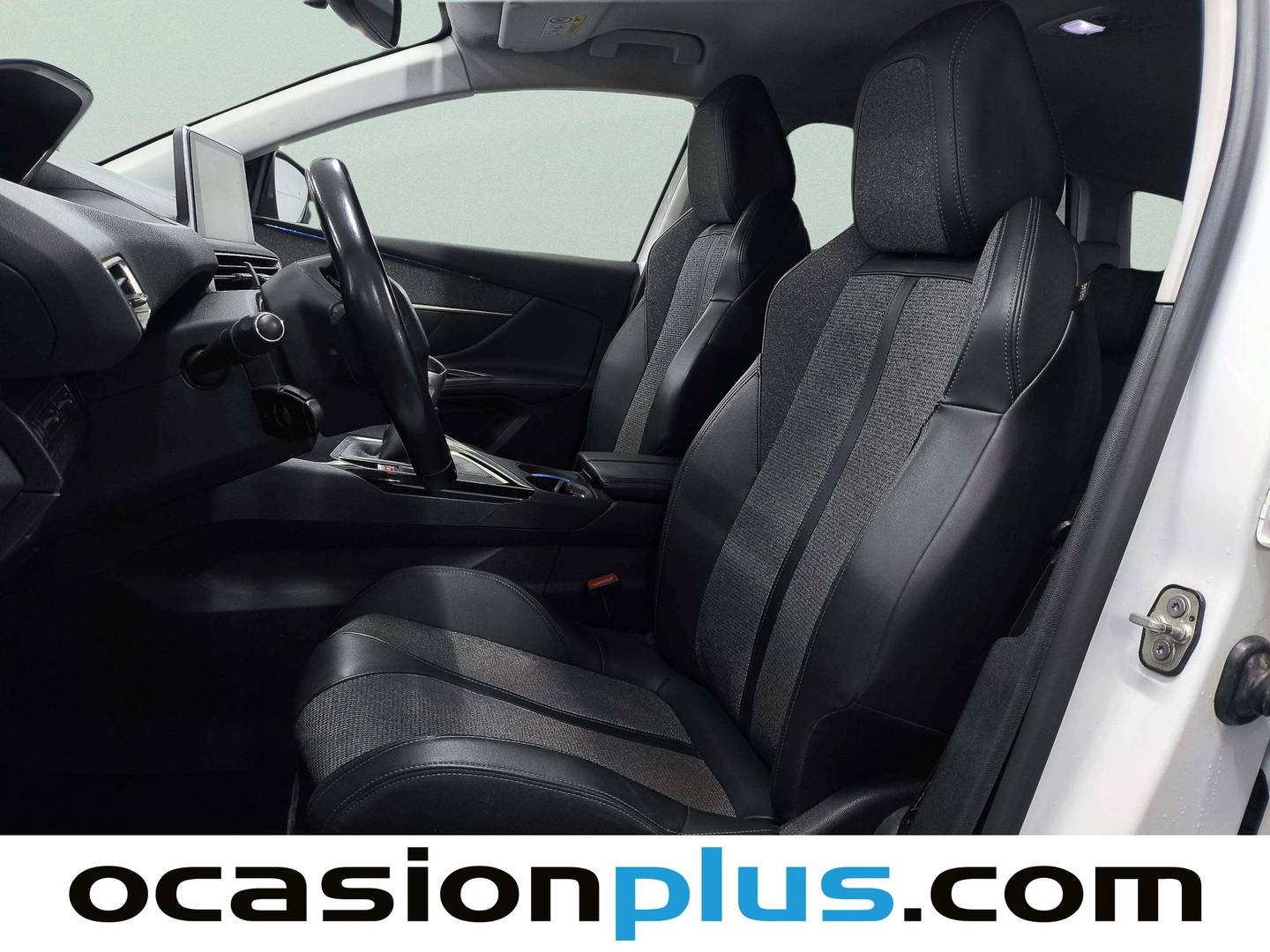 Foto asientos traseros Peugeot 5008 Peugeot 5008 PureTech 130 S&S Allure (130 CV) 7 Plazas