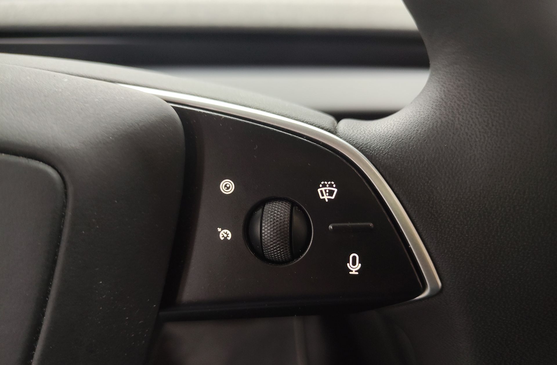 Tesla Model 3 RWD - foto 27