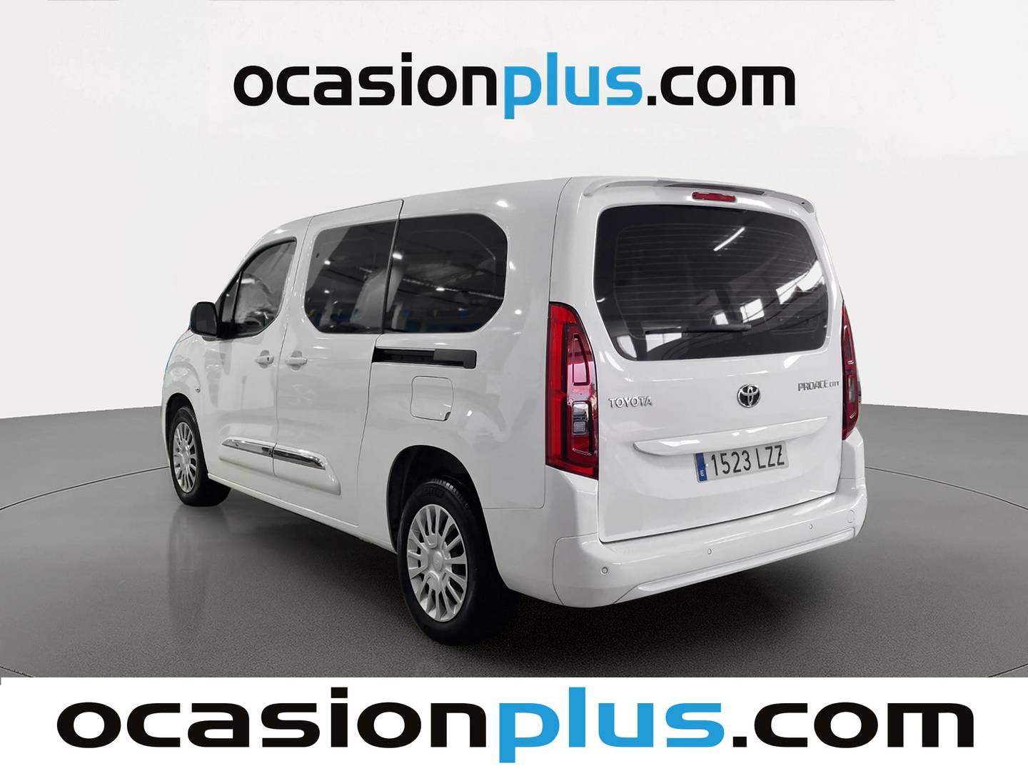 Foto trasera Toyota Proace City Verso Toyota Proace City Verso 1.5D Family Active L1 (131 CV) izquierda