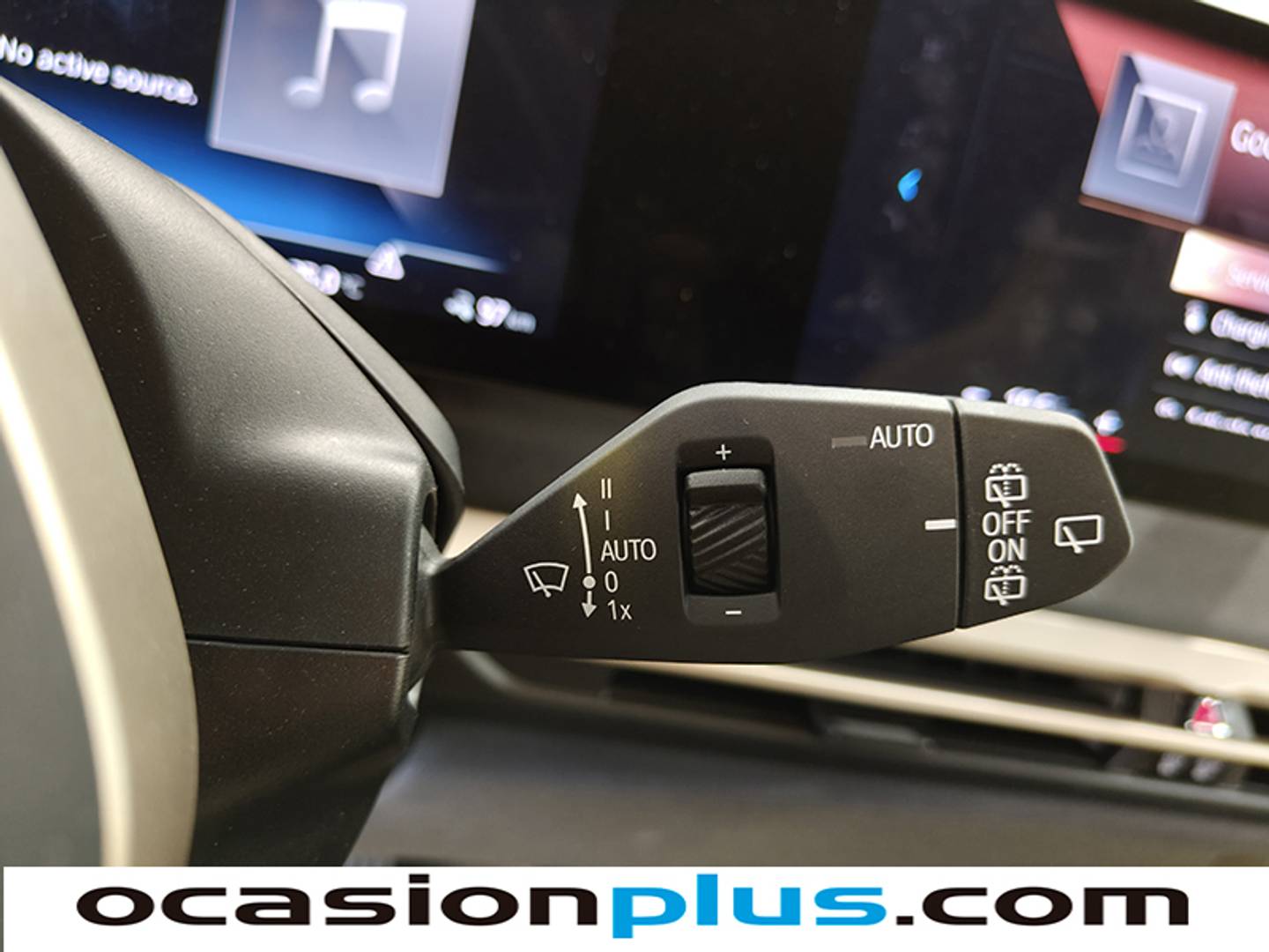 Foto BMW iX BMW iX M60 (619 CV)