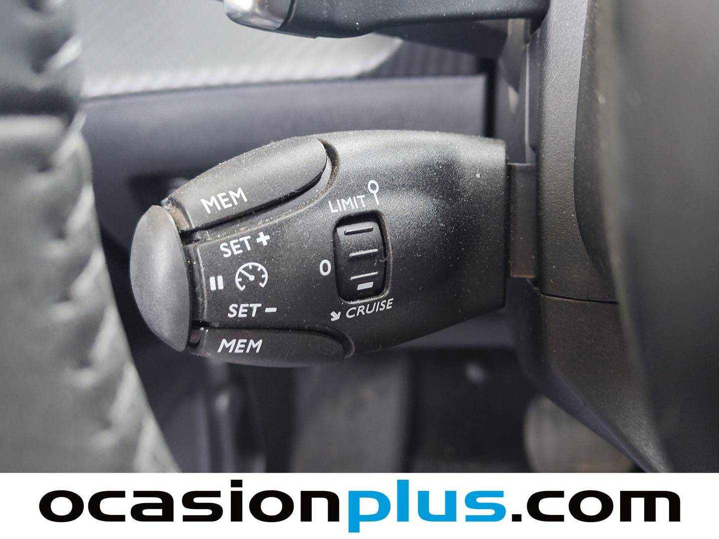 Extras del Peugeot 208 Peugeot 208 Style Hybrid 110 eDCS6 (110 CV)