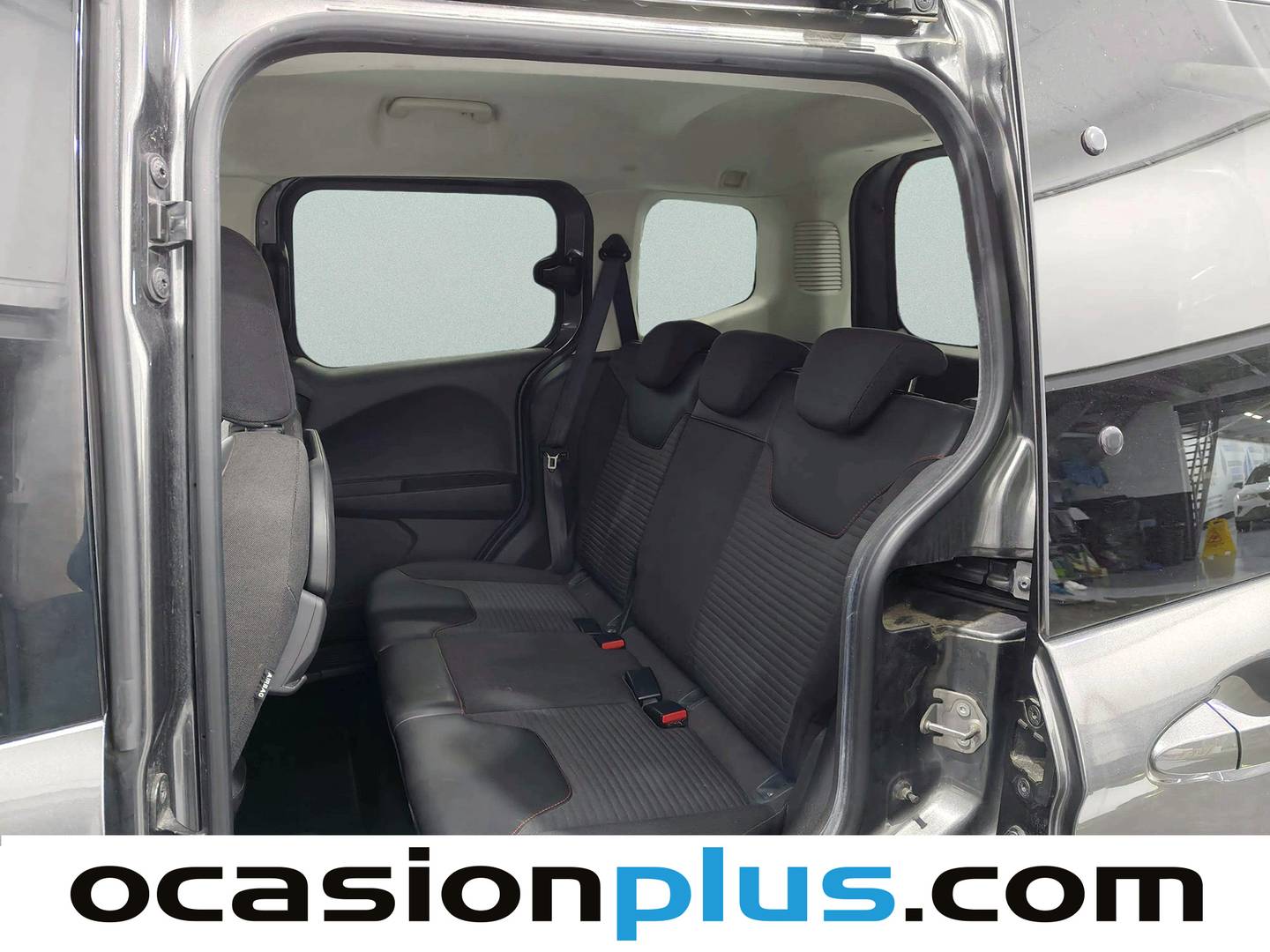 Foto asientos traseros Ford Tourneo Courier Ford Tourneo Courier 1.0 EcoBoost Sport (100 CV)