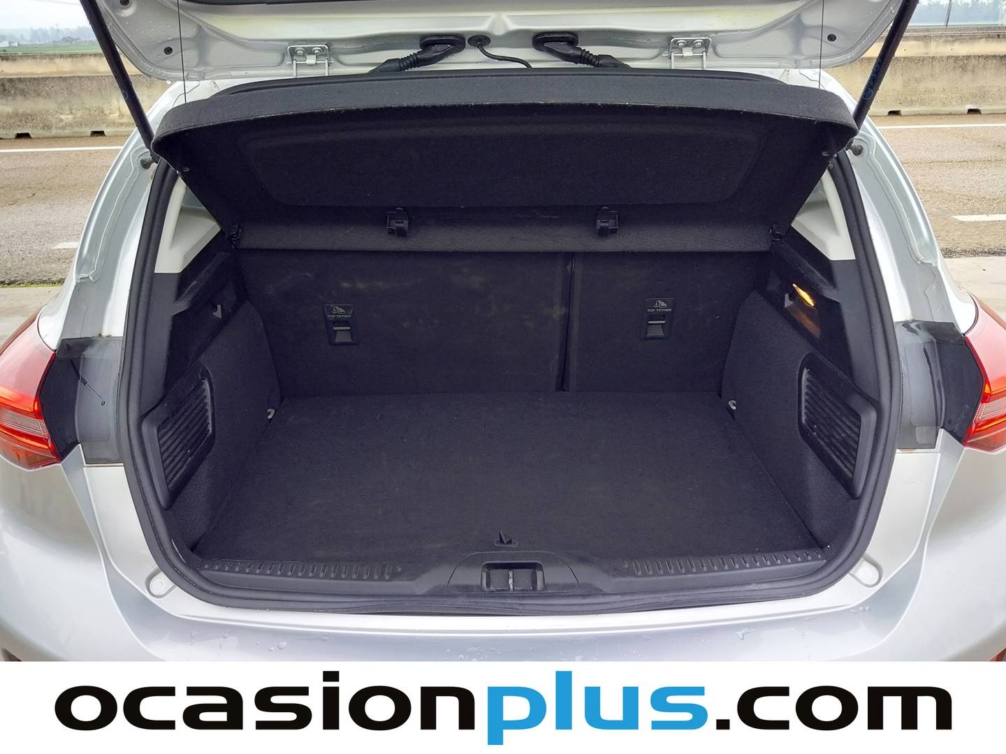 Fotos maletero Ford Focus Ford Focus 1.0 Ecoboost MHEV Active Auto (155 CV)