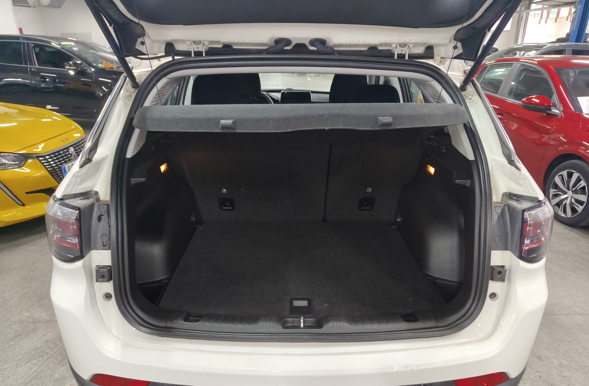 Jeep Compass 1.6 MultiJet Longitude 4x2 - foto 15