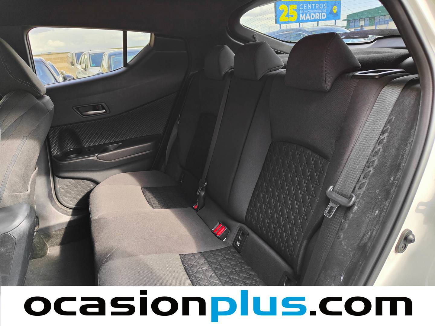 Foto asientos traseros Toyota C-HR Toyota C-HR 1.8 125H Advance (122 CV)