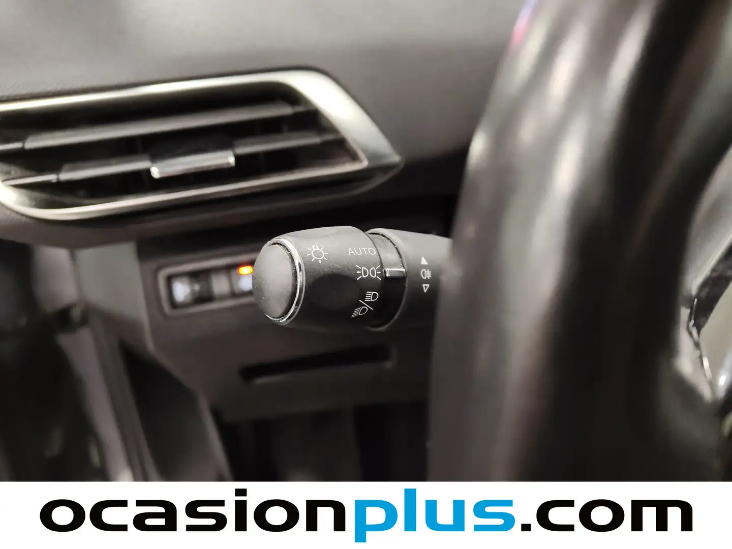 Foto Peugeot 5008 Peugeot 5008 PureTech 130 S&S Allure Pack EAT8 (130 CV) 7 plazas