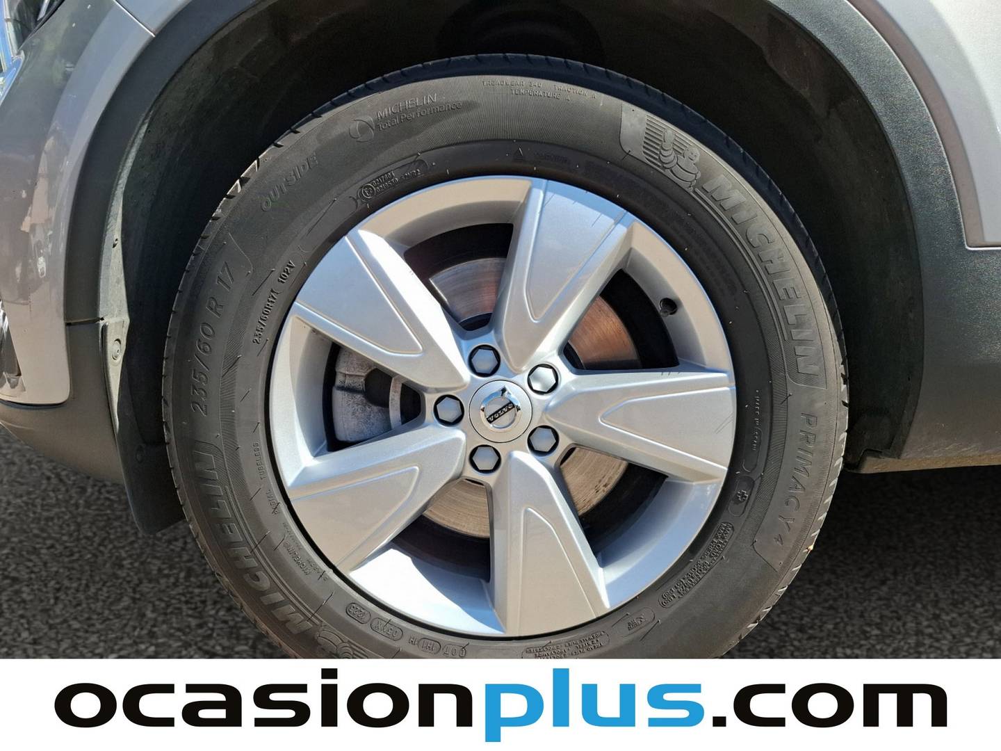 Foto Volvo XC40 Volvo XC40 B3 G Essential Auto (163 CV)