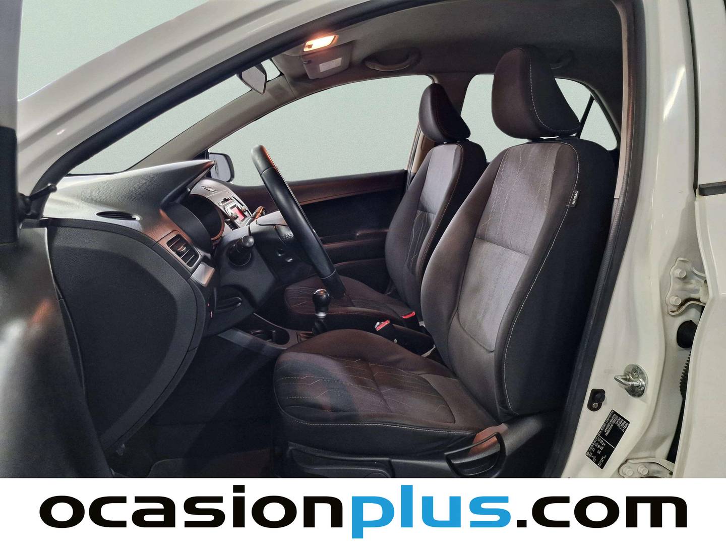 Foto asientos delanteros KIA Picanto KIA Picanto 1.0 CVVT Concept (69 CV)
