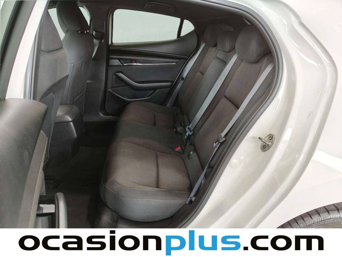 Foto asientos traseros Mazda Mazda3 Mazda Mazda 3 2.0 Skyactiv-G Evolution (122 CV)