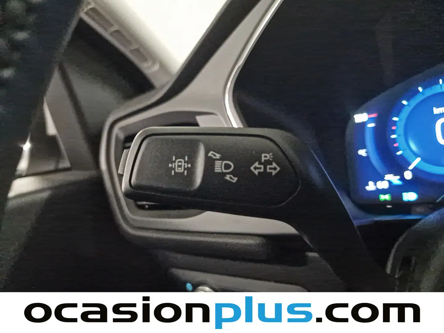 Foto Ford Kuga Ford Kuga 1.5 EcoBlue Titanium (120 CV)