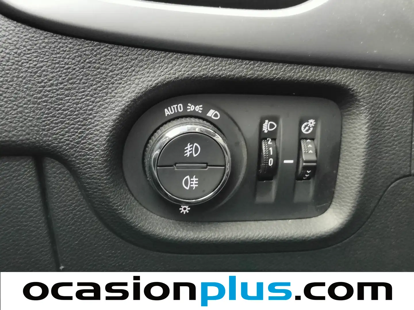 Foto Opel Astra Opel Astra 1.6 CDTI 120 Aniversario (110 CV)