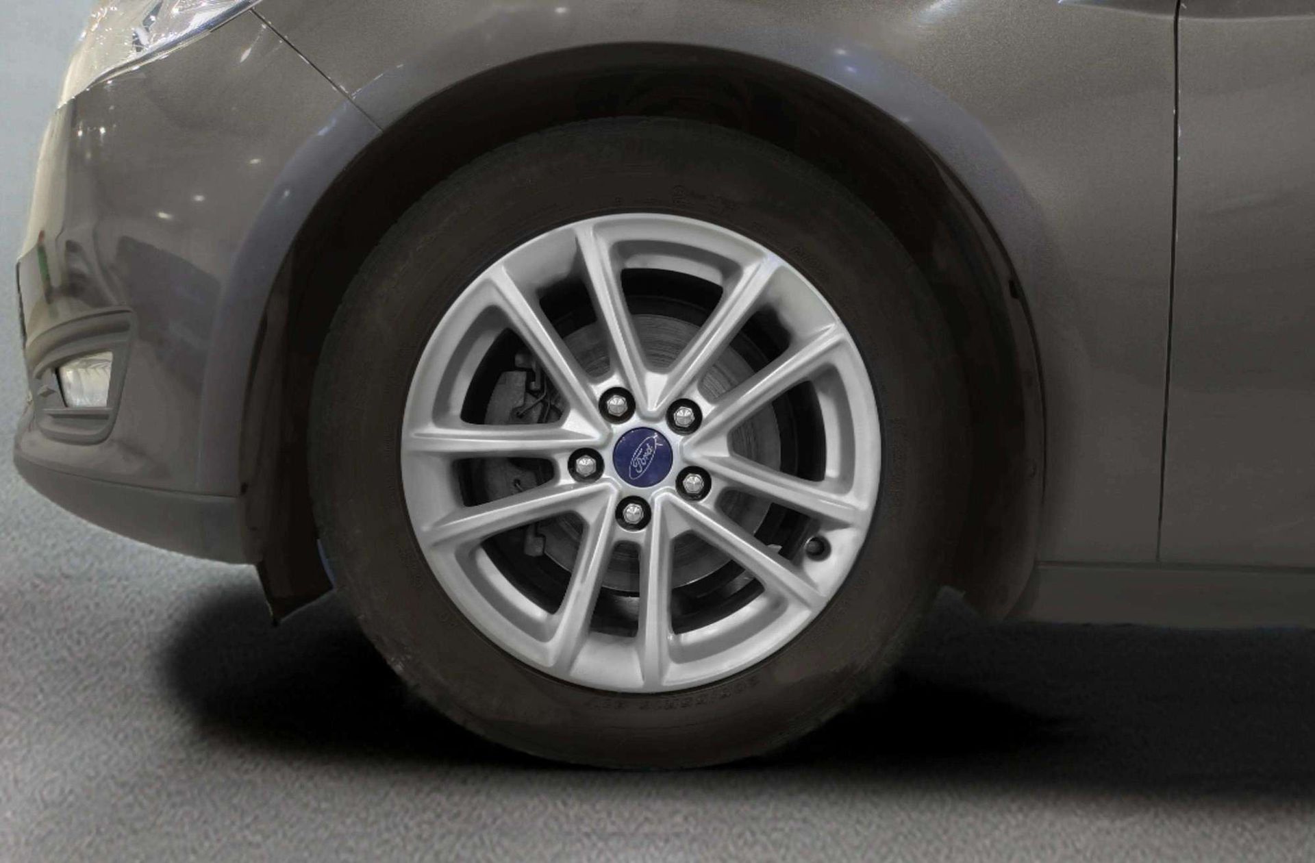 Ford Focus 1.0 EcoBoost Trend+ - foto 28