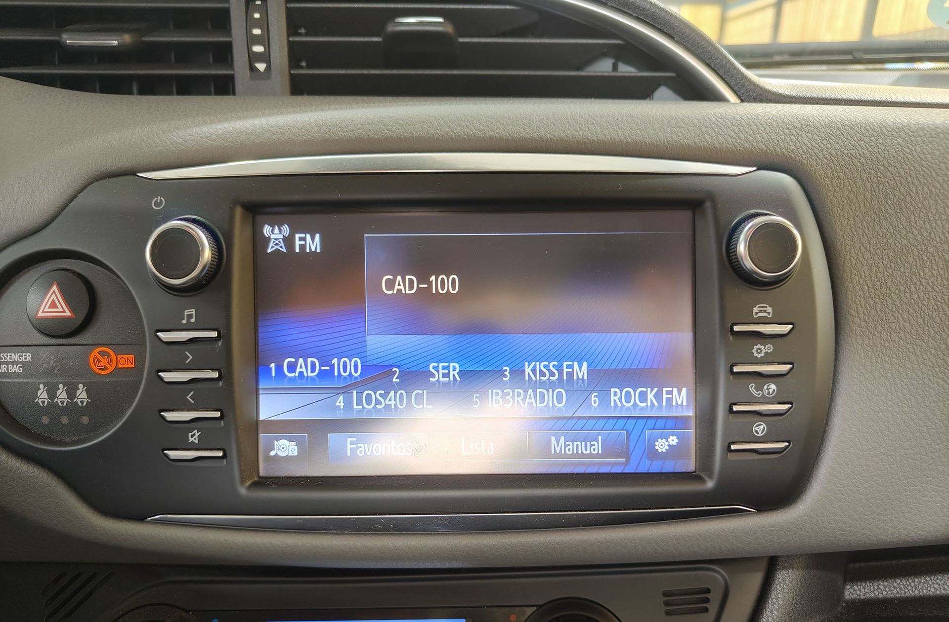 Toyota Yaris 1.5 Active - foto 28
