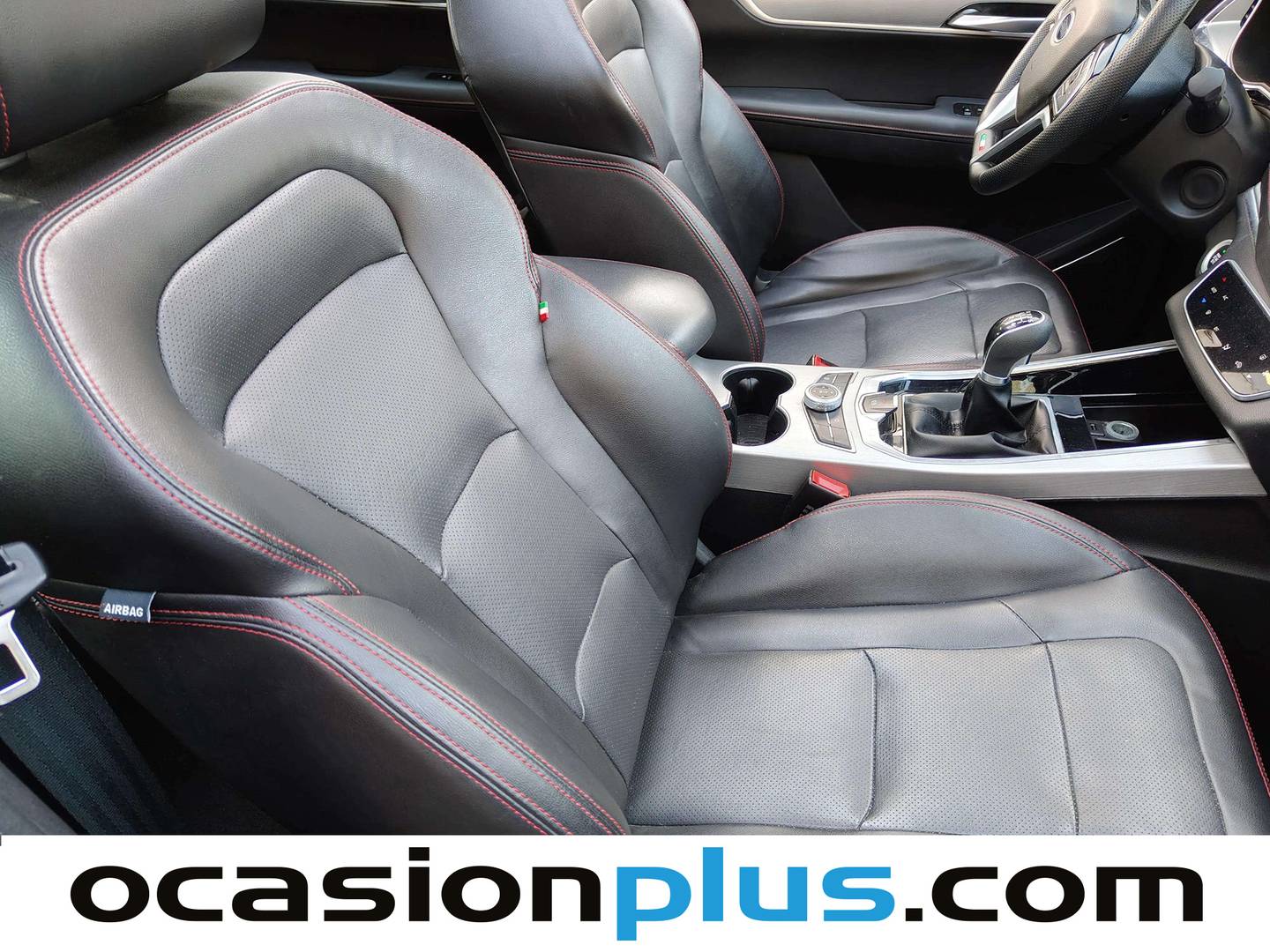 Equipamiento del SWM G01 SWM G01 1.5T Luxury (131 CV)
