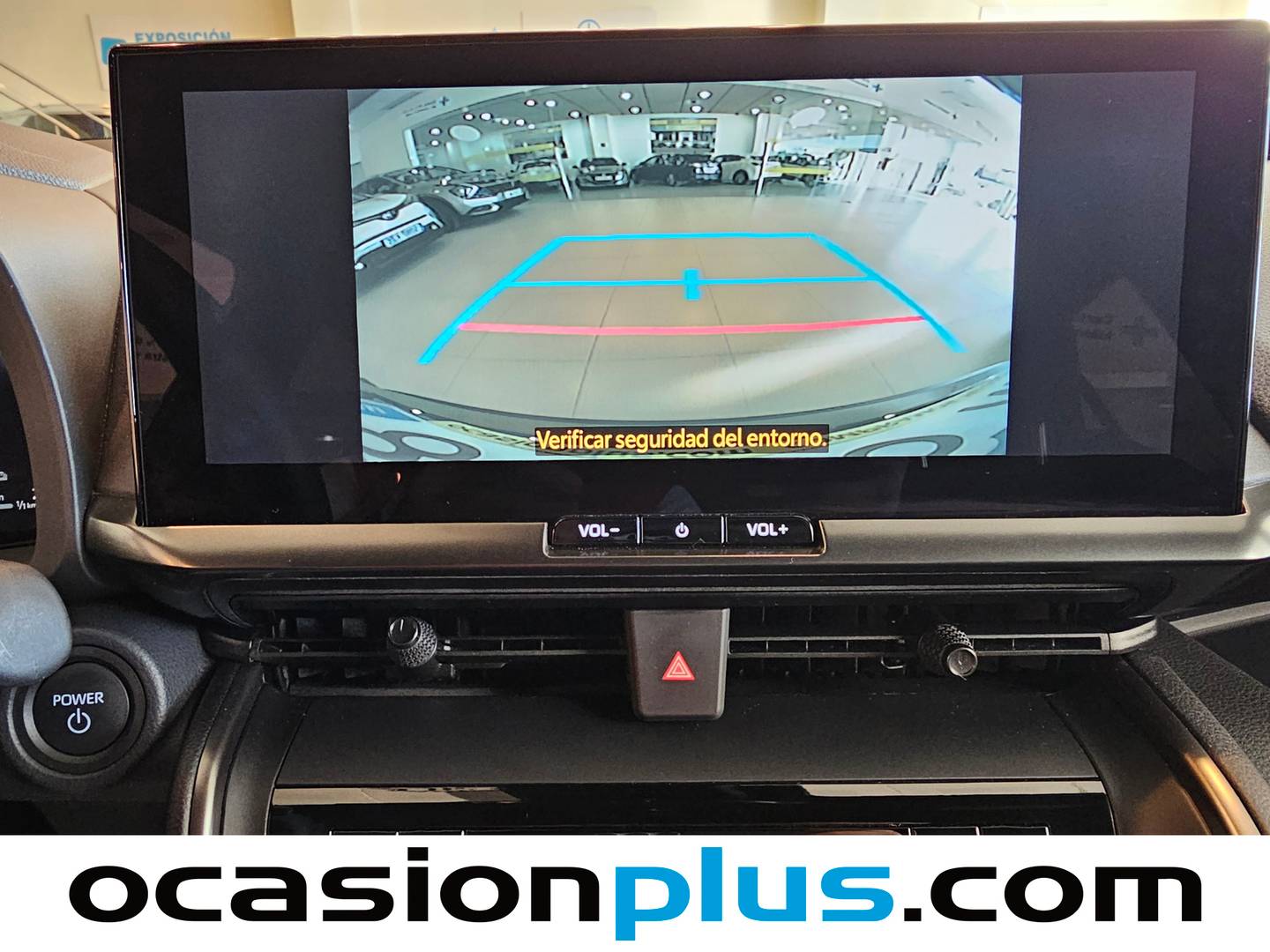 Equipamiento del Toyota C-HR Toyota C-HR 1.8 Advance Hybrid (140 CV)