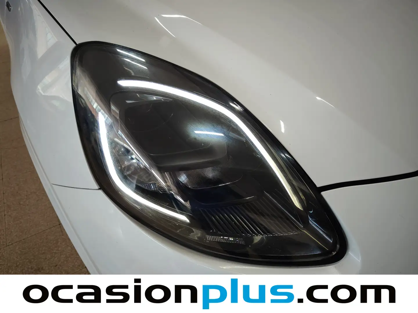 Foto Ford Puma Ford Puma 1.0 EcoBoost MHEV ST-Line X  (125 CV)