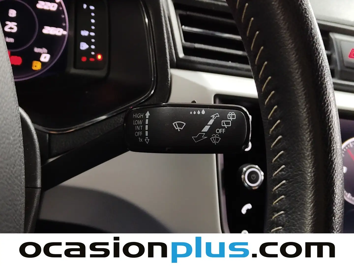 Foto Seat Arona SEAT Arona 1.0 TSI Ecomotive S&S Xcellence Edition (115 CV)