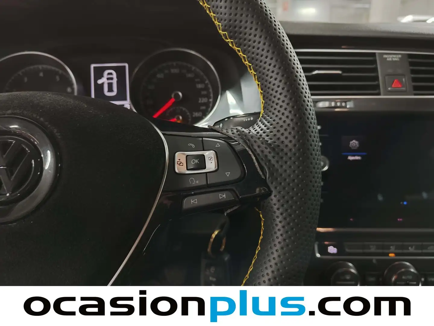 Foto Volkswagen Golf Volkswagen Golf Business 1.0 TSI (110 CV)