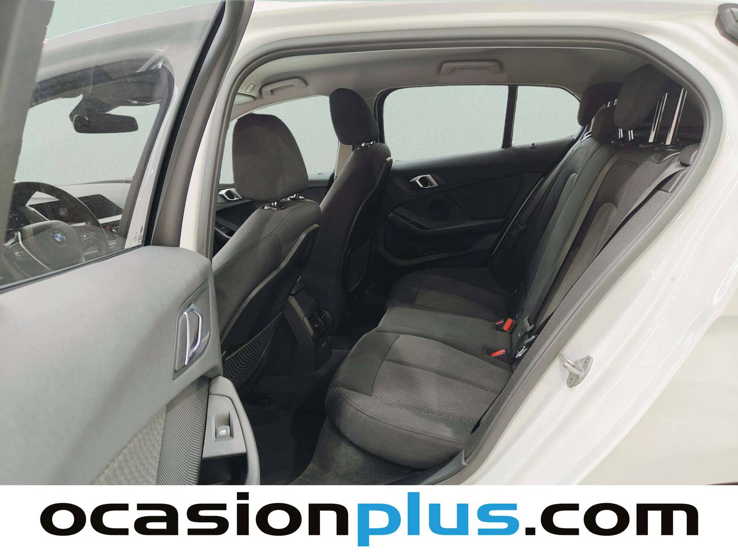 Foto asientos traseros BMW Serie 1 BMW Serie 1 118i (140 CV)