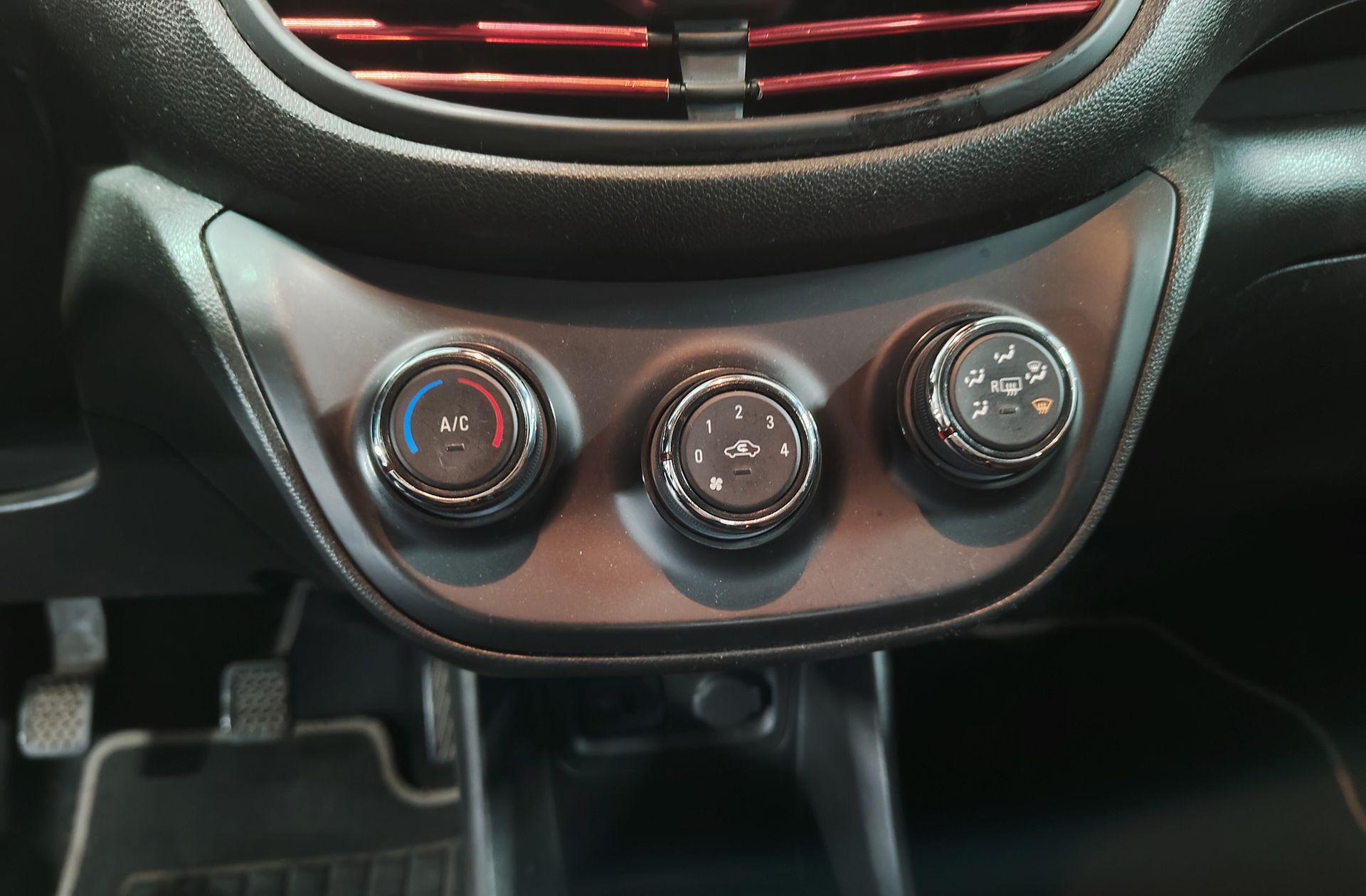Opel Karl 1.0 Selective - foto 23