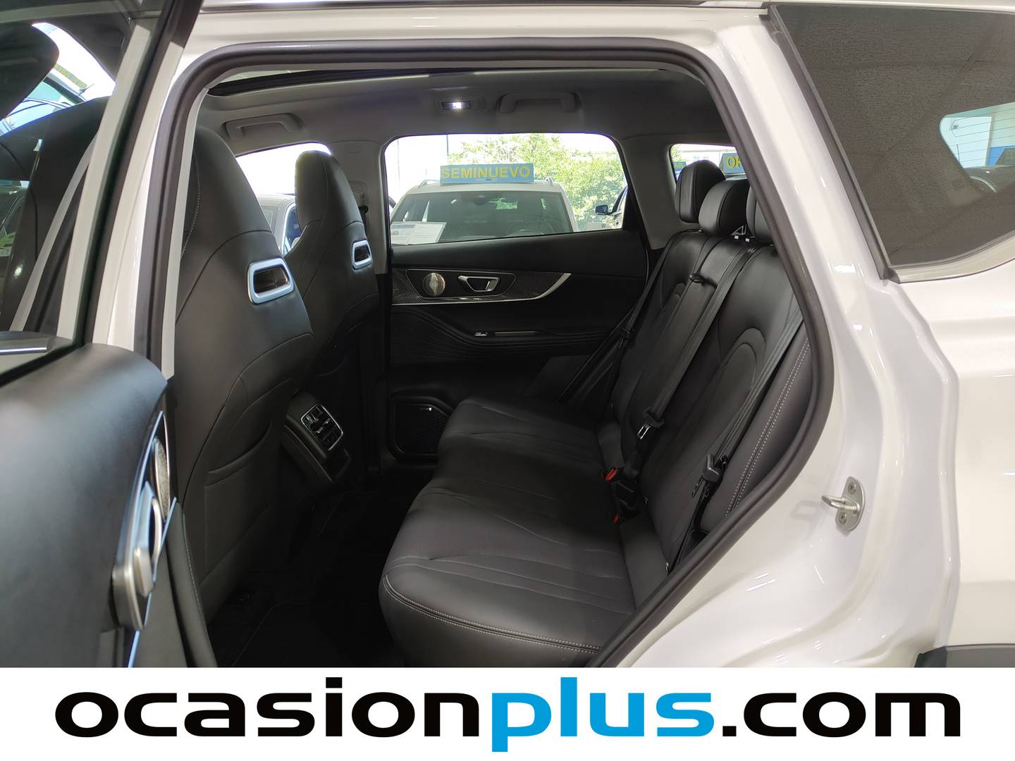 Foto asientos traseros EBRO S700 EBRO S700 1.6 TGDI Luxury 7 DCT (147 CV)
