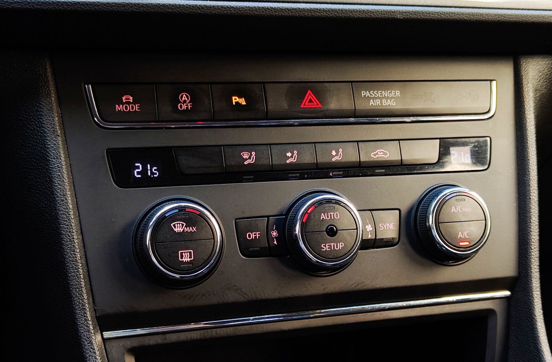 SEAT León ST 2.0 TDI FR - foto 37