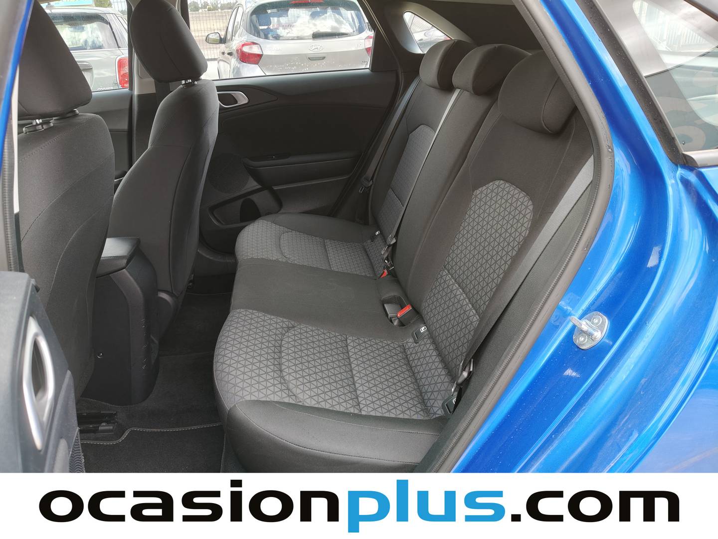 Foto asientos traseros KIA Ceed KIA Ceed 1.0 T-GDi Concept (100 CV)