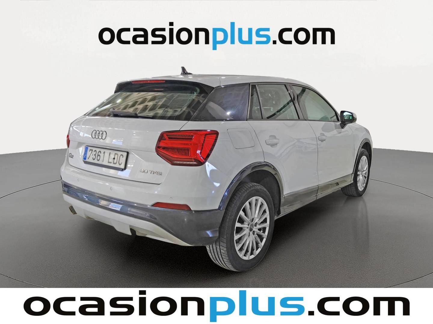 Foto trasera Audi Q2 Audi Q2 design 30 TFSI (116 CV) derecha