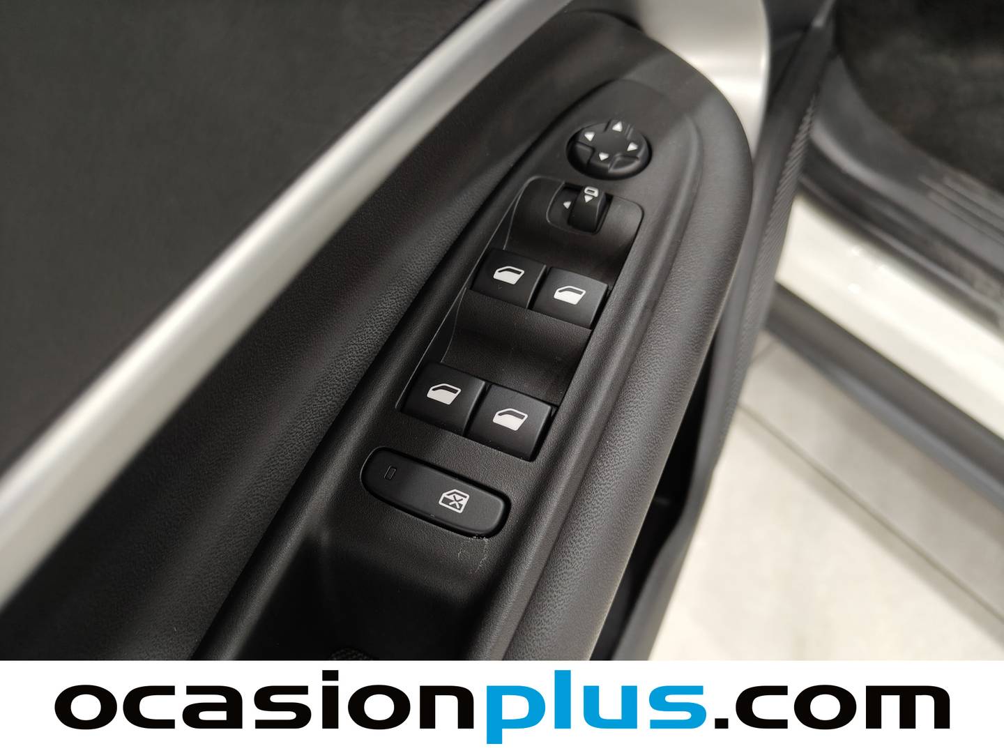 Jeep Avenger Jeep Avenger 1.2 eHybrid Summit (100 CV) seminuevo