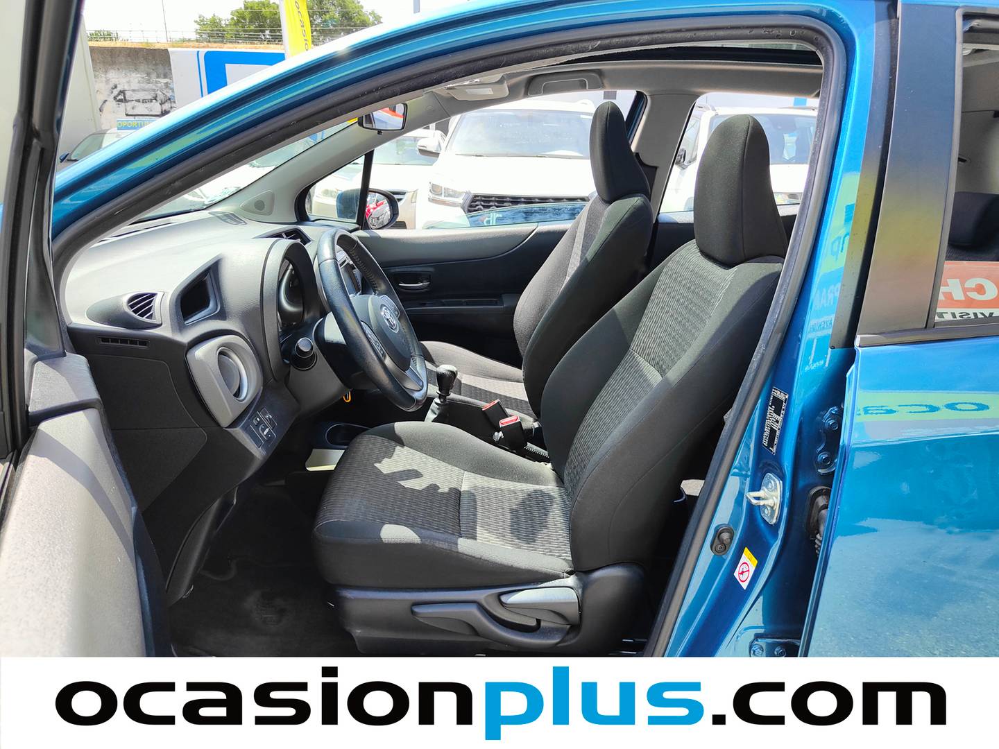 Foto asientos delanteros Toyota Yaris Toyota Yaris 100 Active (99 CV)