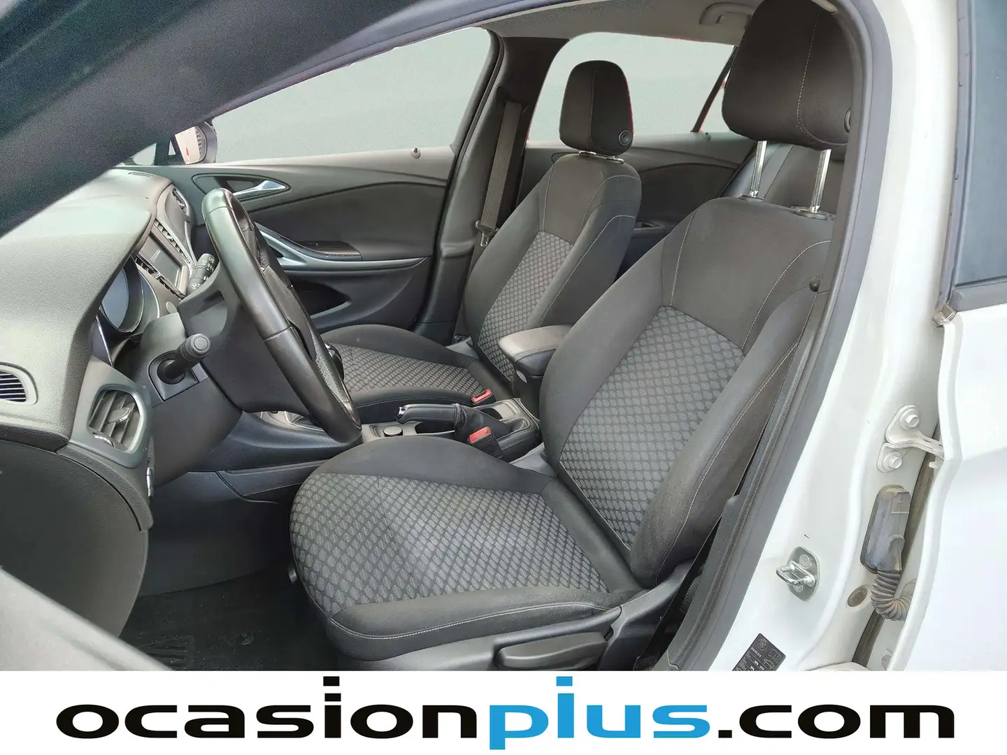 Foto Opel Astra Opel Astra 1.6 CDTI Sports Tourer S/S Business + (136 CV)