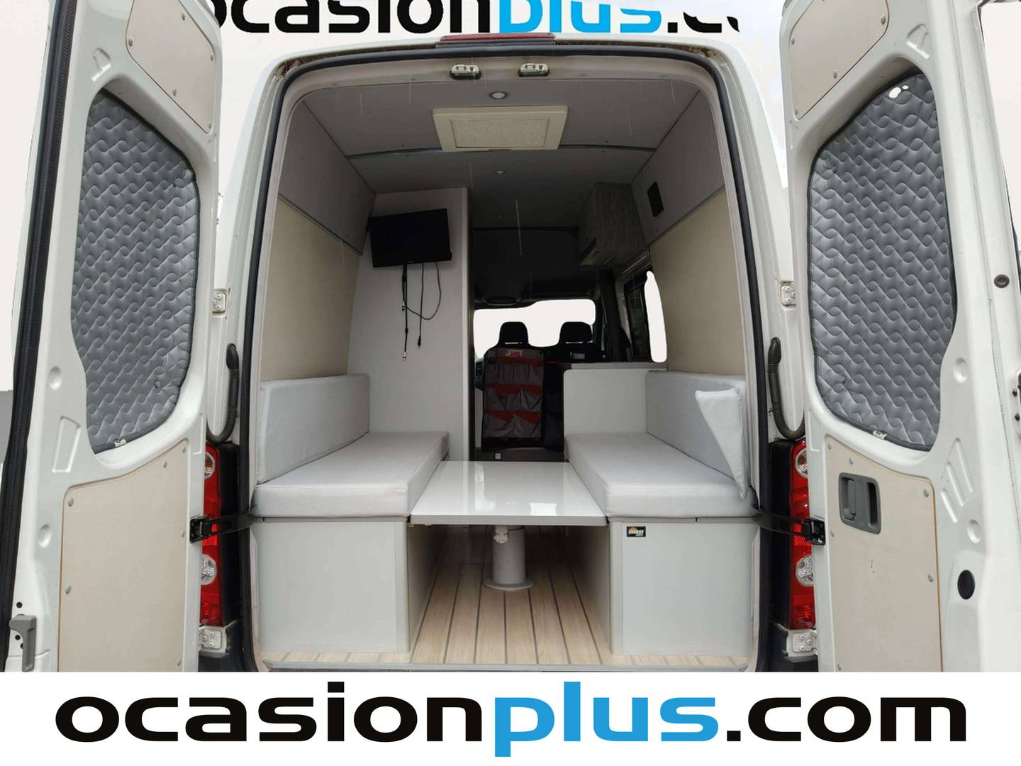 Foto Volkswagen Crafter Volkswagen Crafter Furgon Batalla Media TN 2.0 TDI BMT (136 CV) 3.500 3 Plazas
