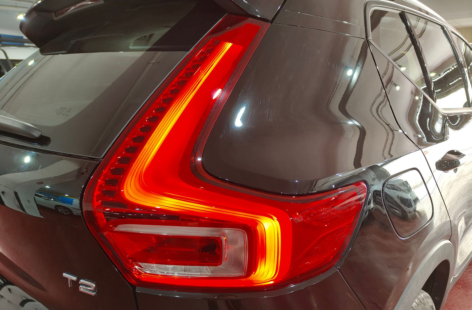Volvo XC40 T2 Momentum Pro - foto 16