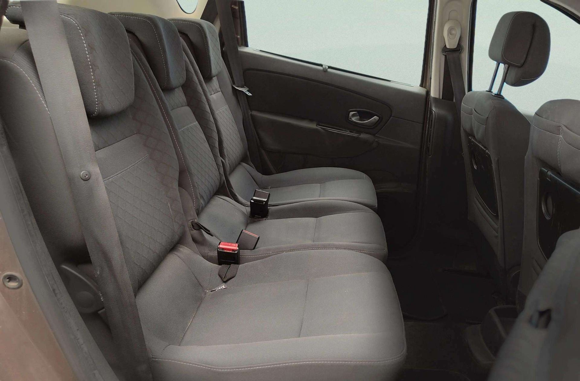 Renault Scénic Emotion dCi - foto 13