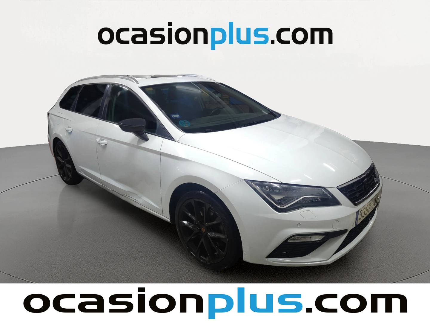 Foto delantera Seat León Seat León ST 2.0 TDI S&S FR (184 CV) derecha