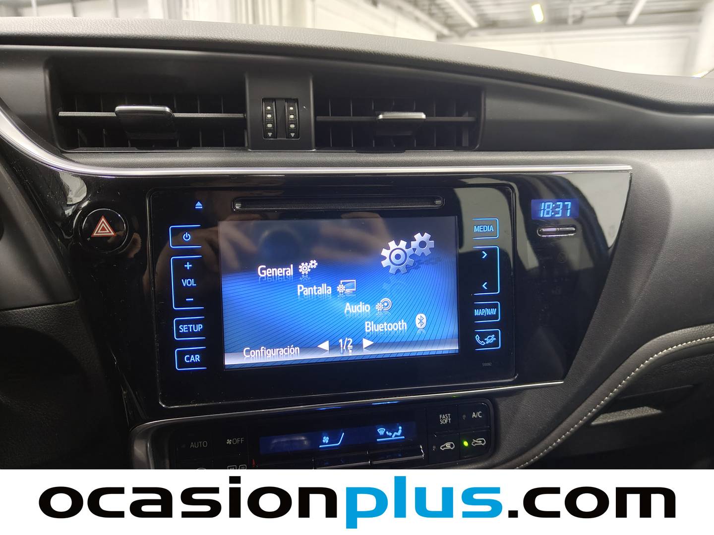 Foto Toyota Auris Toyota Auris 120T Touring Sports Active (116 CV)