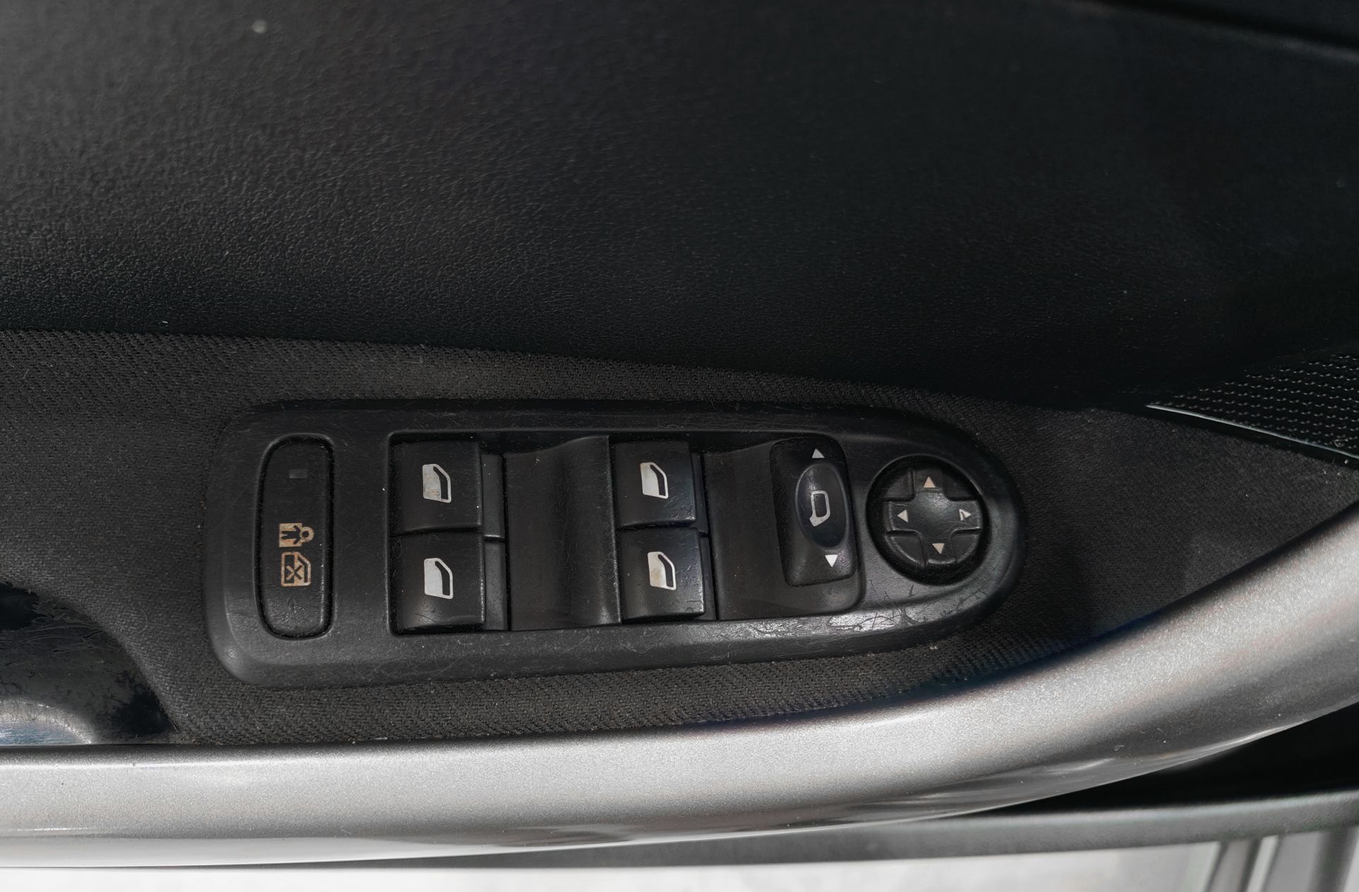 Peugeot 308 SW 1.6 VTi Sportium - foto 25