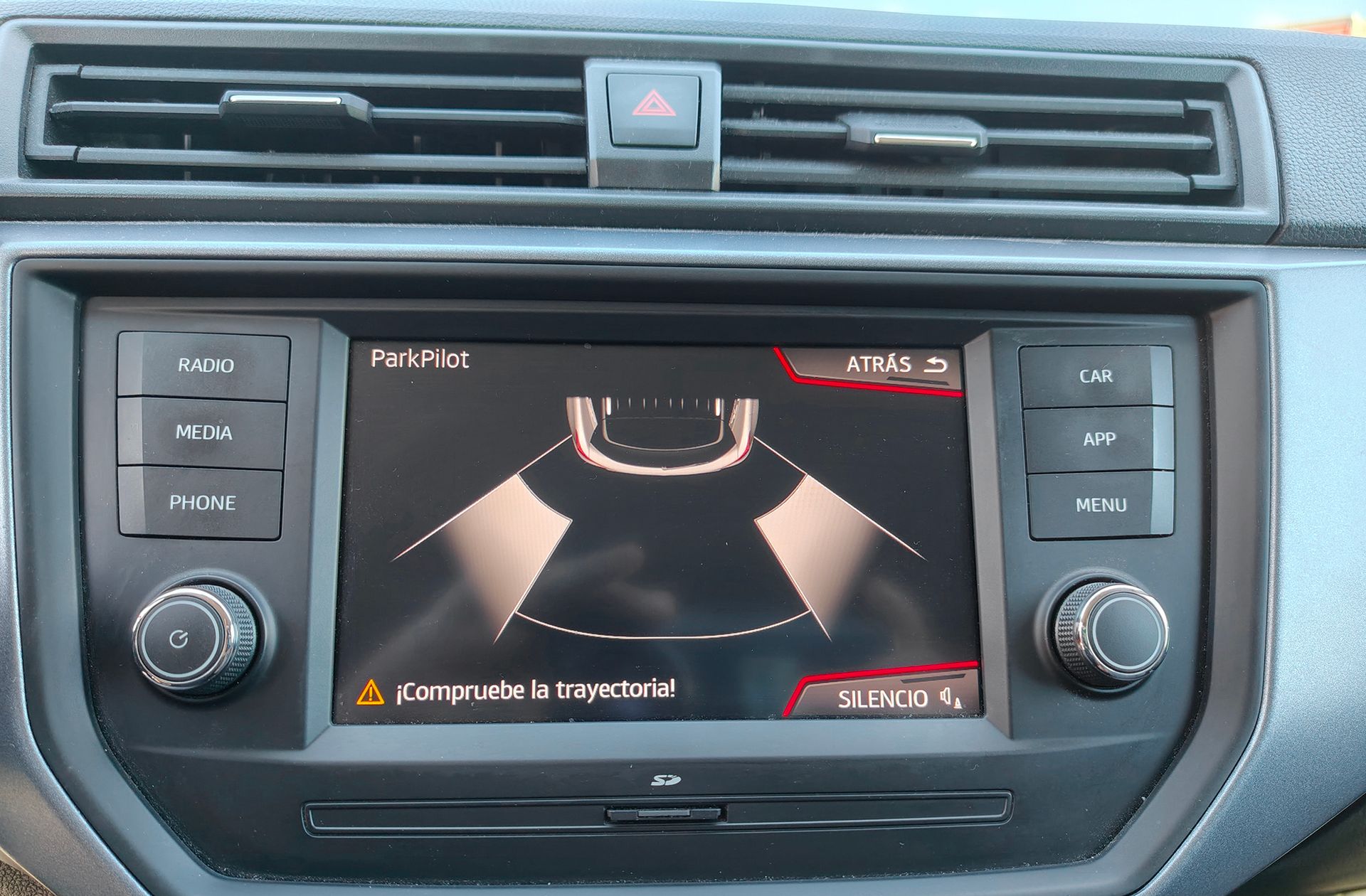 SEAT Arona 1.6 TDI Ecomotive Style - foto 8